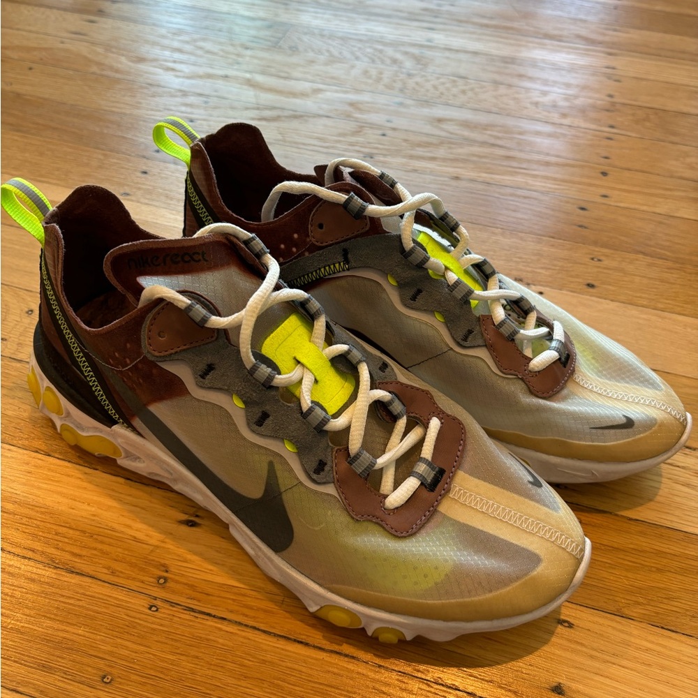 Nike React Element 87 M 9.5 in desert sand
